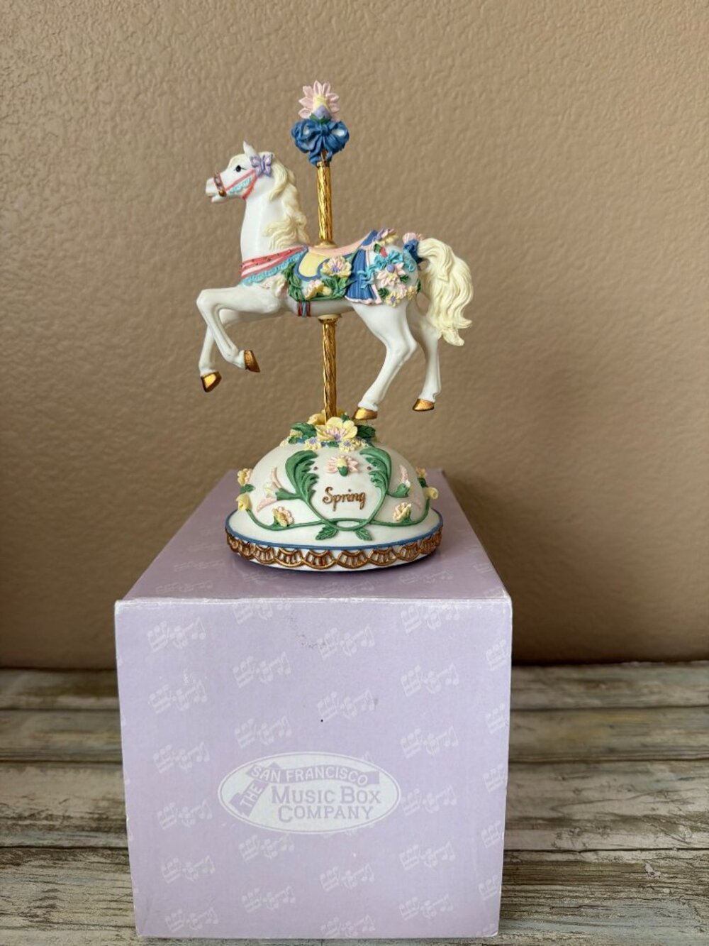 San Francisco Music Box Spring Horse Carousel Plays Younger Than Springtime NEW - Picture 3 of 17